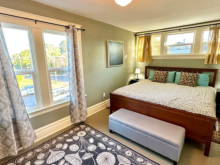 4009 NE 8th Ave — Photo 15