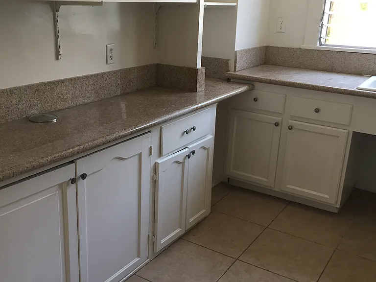 1230 S Catalina St — Photo 16