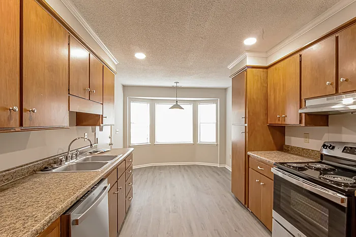 158 Fox Chase Dr — Photo 8