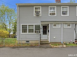 71 Cupheag Cres, Stratford, CT 06614