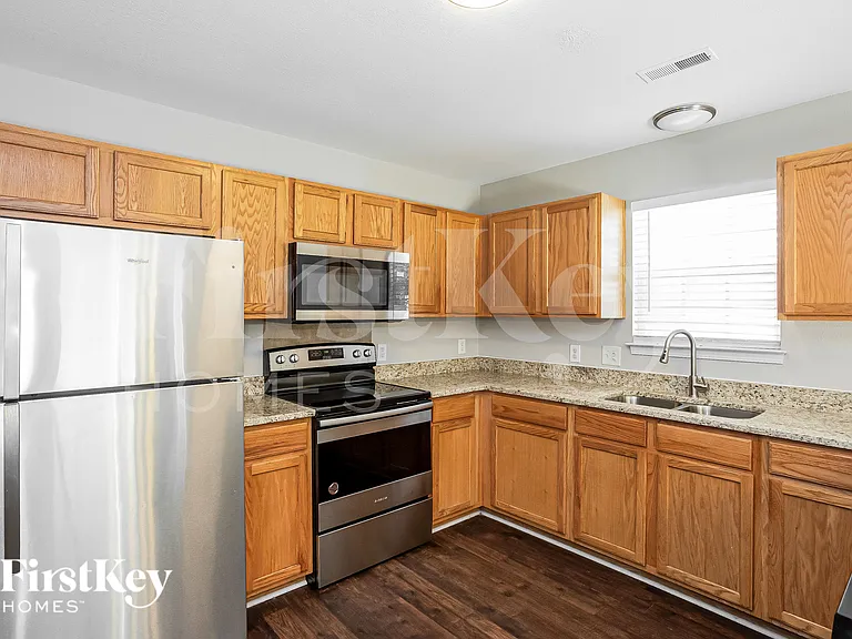 5232 Grays Ridge Dr — Photo 8