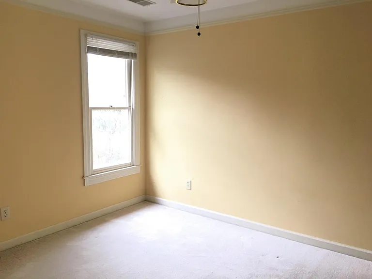 242 Torrington Rd — Photo 14