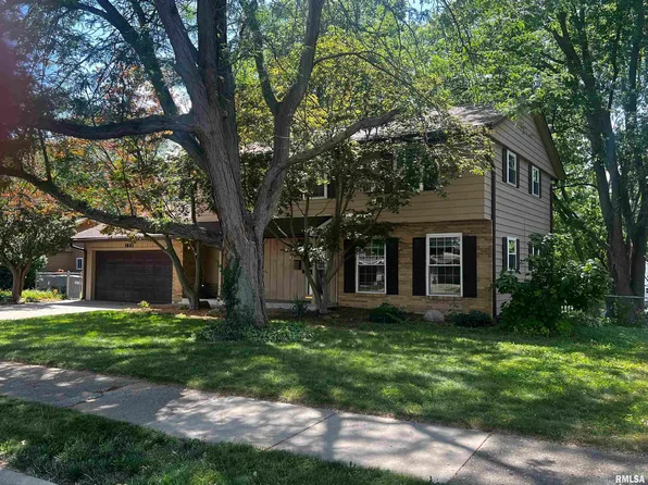 1821 Valle Vista Blvd, Pekin, IL 61554