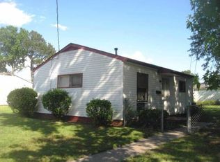 215 Avondale Rd, Portsmouth, VA 23701