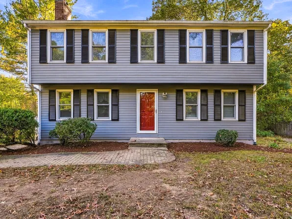 565 Hartford Ave E, Uxbridge, MA 01569