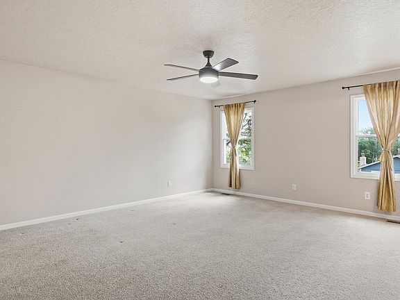 4th image of 720 51st Ave