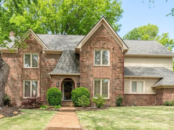 947 Rolling Oaks Ln, Collierville, TN 38017