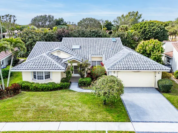 6122 Golf Villas Drive, Boynton Beach, FL 33437