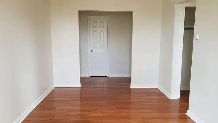 Rented by Realty Queens LLC | media 11