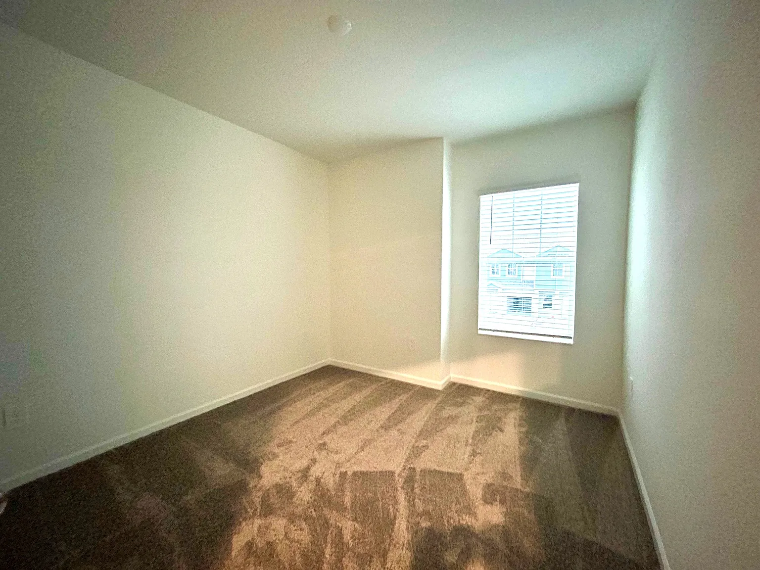 2943 Savoir Ave - 2943 — Photo 2