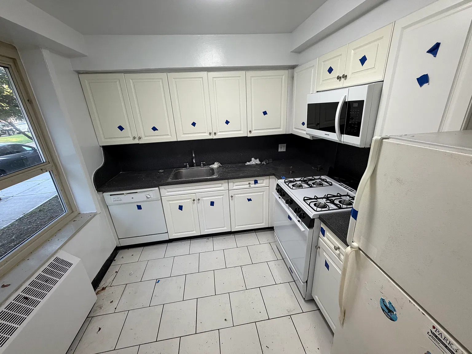 194th Ln, Fresh Meadows — Photo 2
