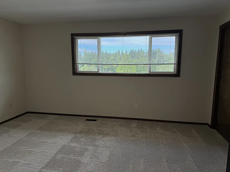 Chestnut Place Apartments — Photo 40