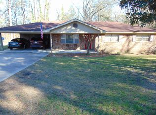 1320 Sullivan Dr, Waynesboro, MS 39367