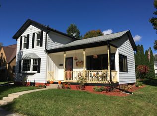 714 E Walnut St, Horicon, WI 53032