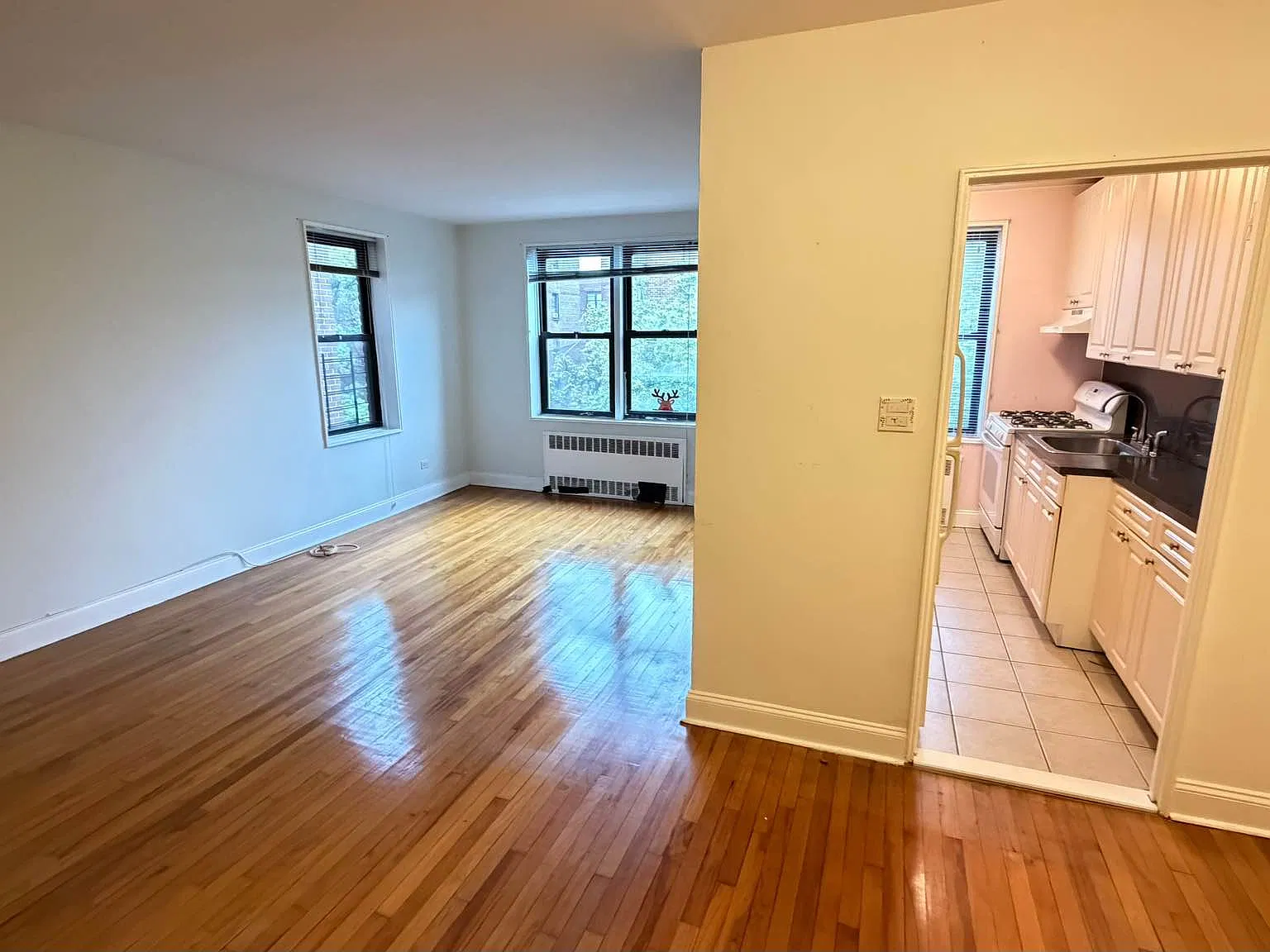 34-21 77th Street — Photo 3
