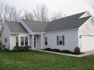 10850 Crossings Dr, Aurora, OH 44202