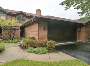 152 Prairie Dr, Westmont, IL