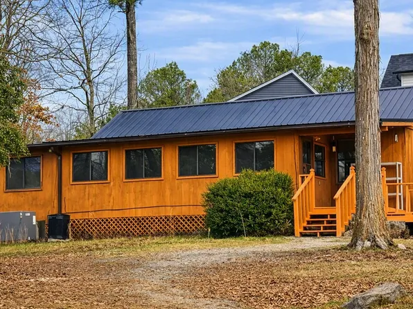206 Finnell Rd NW, Cleveland, TN 37312