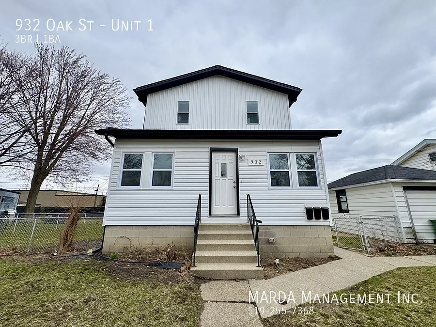 932 Oak St Unit 1 photo 1