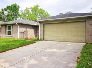 2803 N Brompton Dr, Pearland, TX 77584