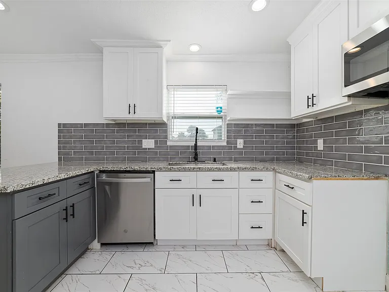 7125 Conley St — Photo 8