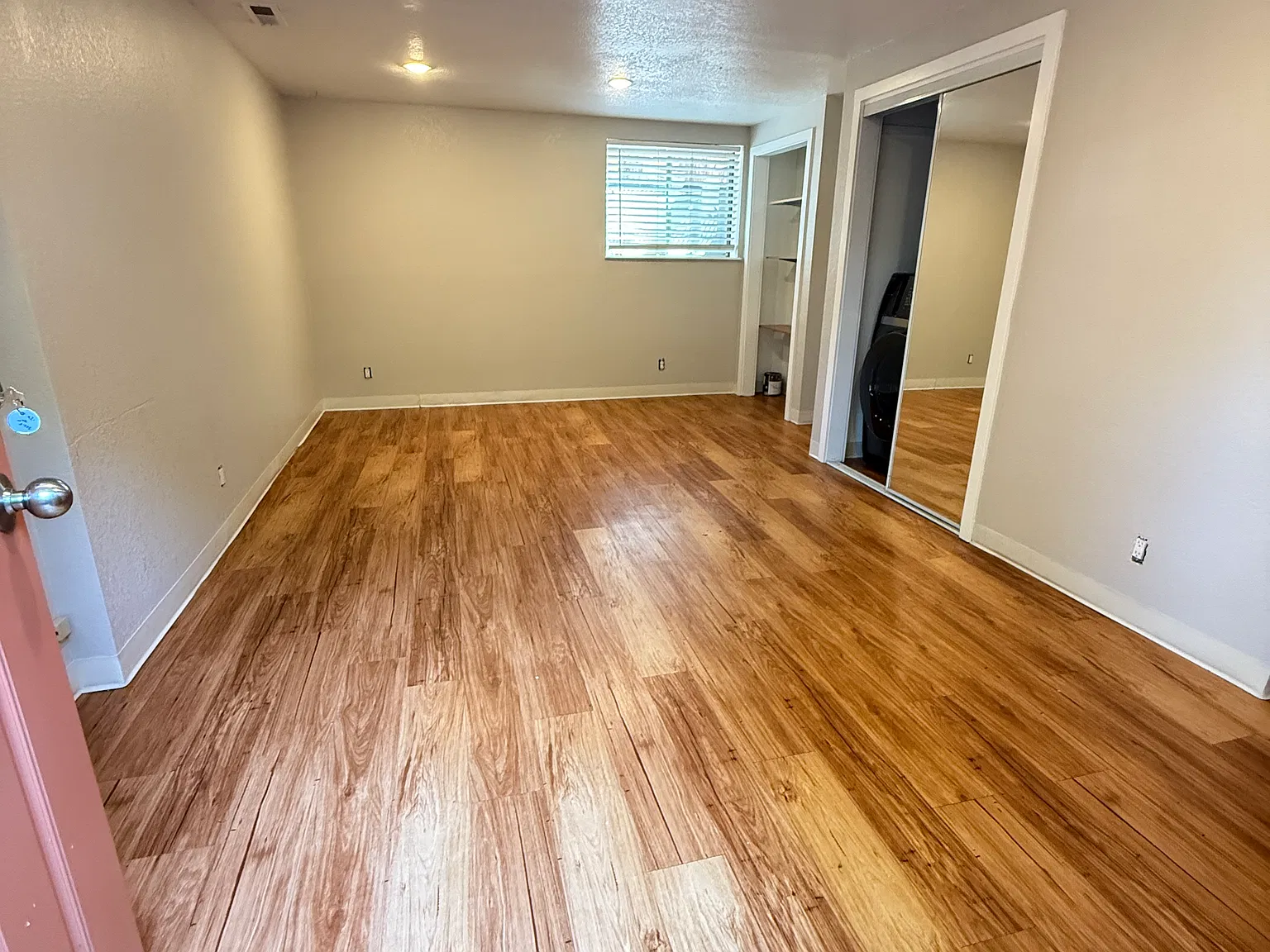 Studio, 371 sqft, $1,650 — Photo 4