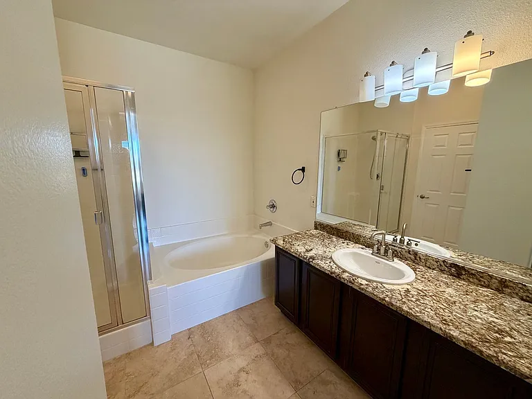 704 Peachy Canyon Cir #202 — Photo 30