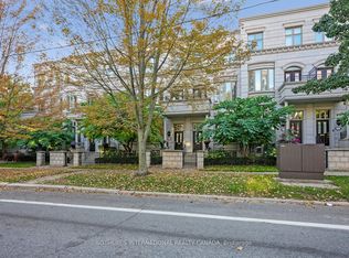 260 Russell Hill Rd #4, Toronto, ON M4V 2T2