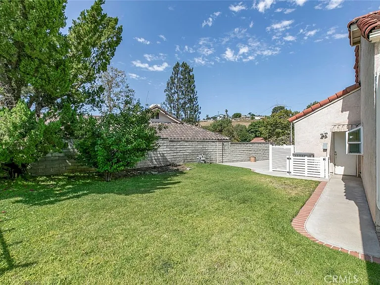 10928 Meseta Ave — Photo 25