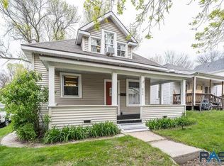 824 W 8th St, Sioux Falls, SD 57104