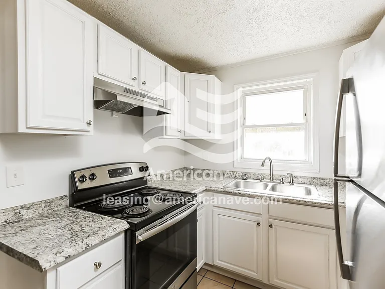 40482_007_kitchen_13690936.jpg