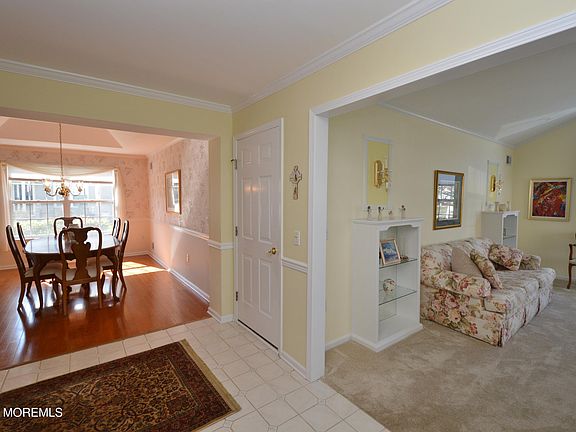 4th image of 2531 Ridgemont Court