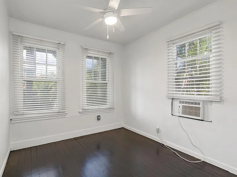 204 Conniston Rd #UPSTAIRS — Photo 8