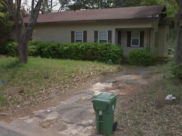 527 Pine St, Frankston, TX 75763