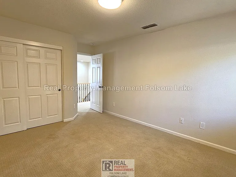 4446 Menaggio Way — Photo 16