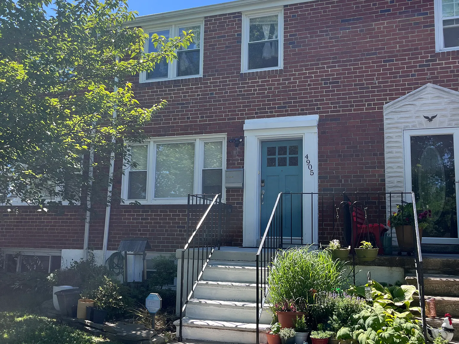 4 bed, 1.5 bath, 1600 sqft, $2,400 — Photo 3