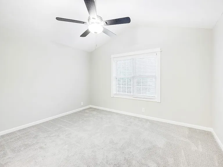 623 Brentmeadow Cir N — Photo 12