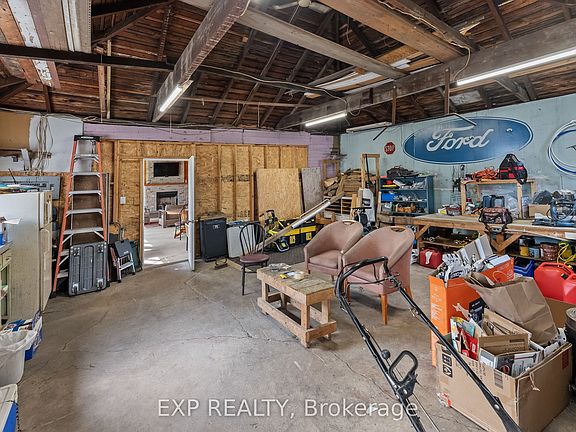 5th image of 3938 Main St
