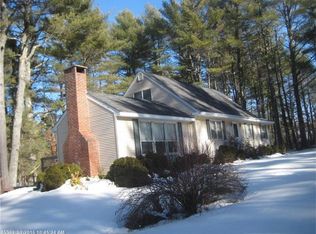 34 Meadow Rd, Hampden, ME 04444