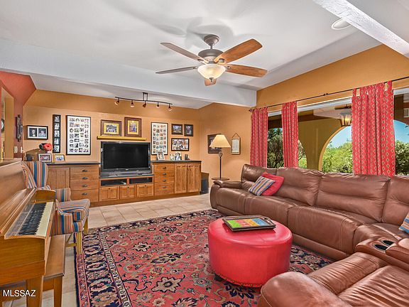 2nd image of 1601 W Placita Malaga