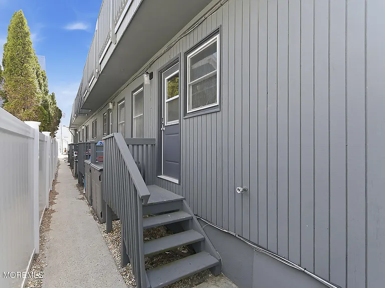75 Grand Central Ave #6 — Photo 14