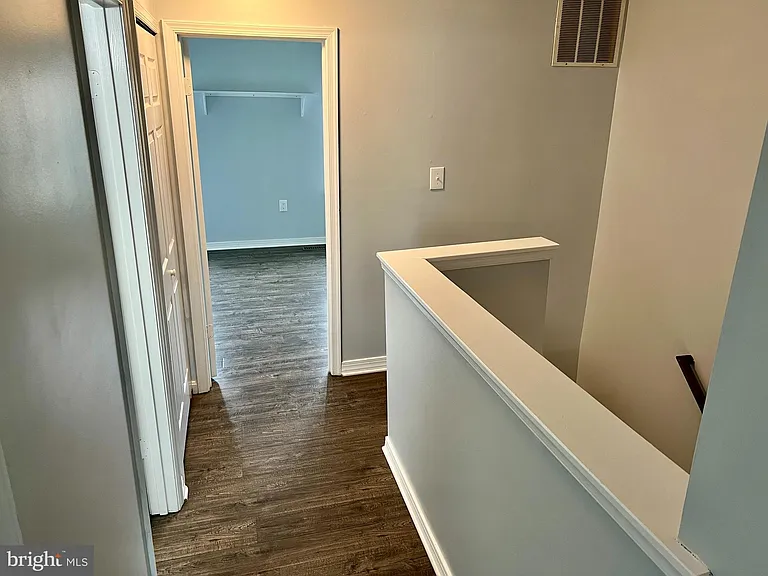 15413 Beachwater Ct — Photo 13