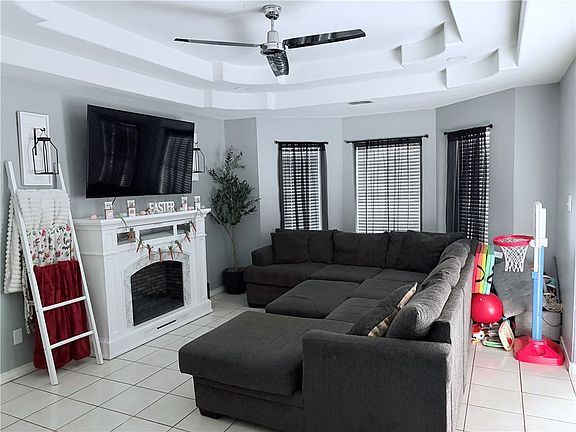 4th image of 614 Cactus Ave