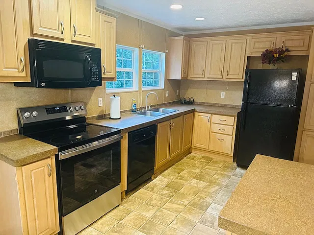 3 bed, 1568 sqft, $1,600 — Photo 2
