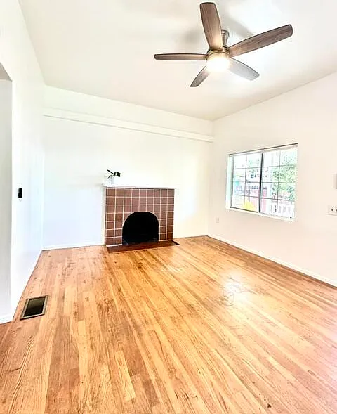 2 bed, 1.0 bath, $3,295 — Photo 2