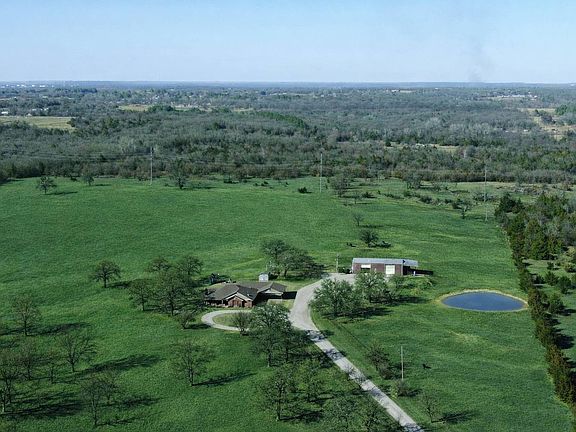 5th image of 553 Concord Rd