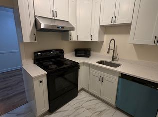 4 Brook Rd APT 5, Salem, NH 03079