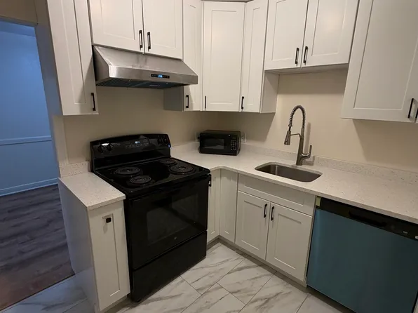 4 Brook Rd, Salem, NH