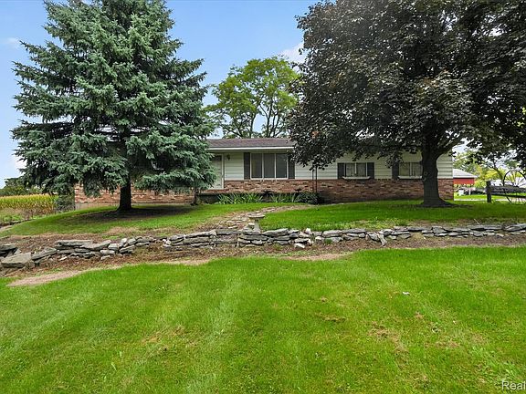 3rd image of 4924 W Caro Rd