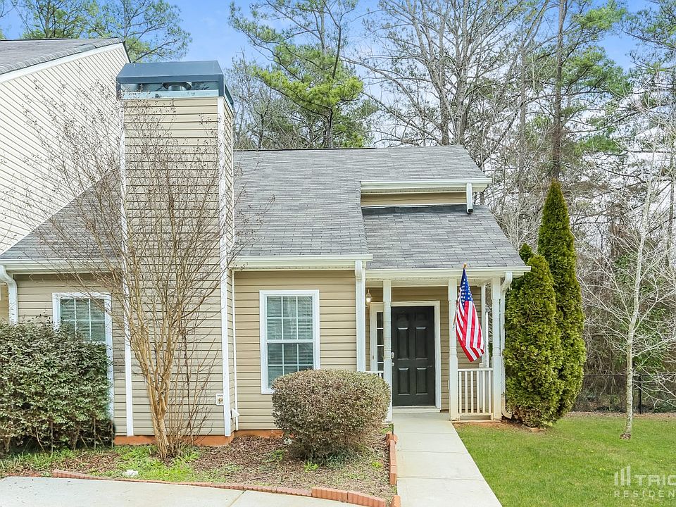 1st image of 2594 Wellington Walk Pl